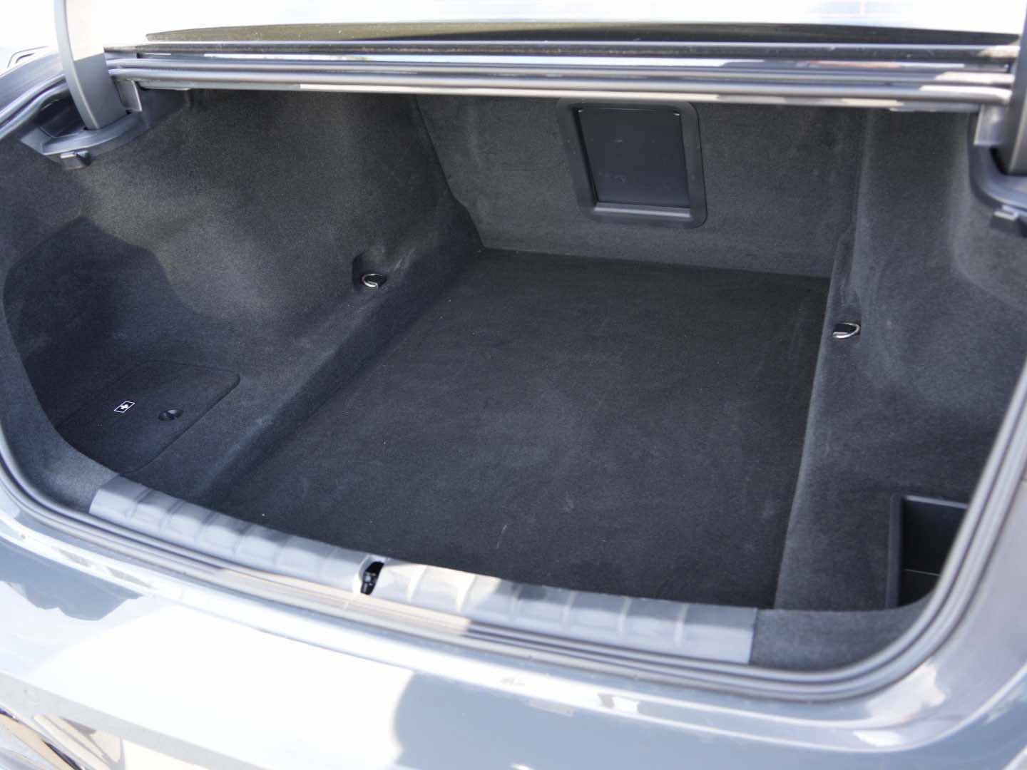 Certified 2023 BMW 740i 740i Sedan RWD w/ Parking Assistance Package image 5