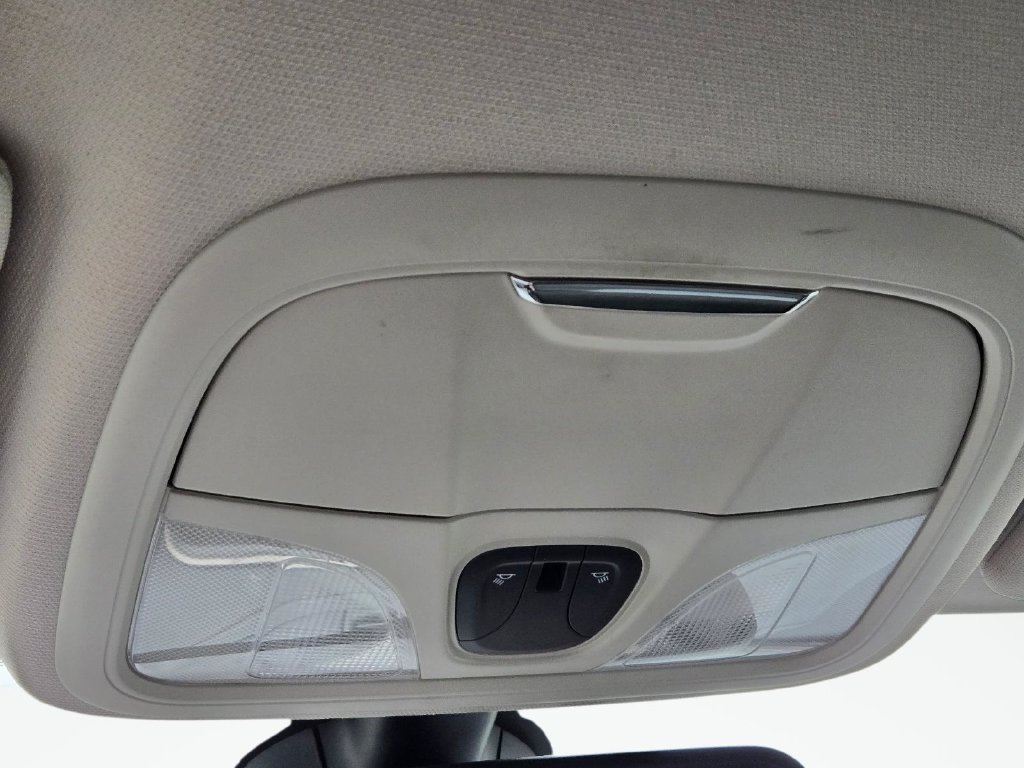Used 2018 Jeep Cherokee Latitude FWD image 27