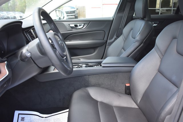 Used 2023 Volvo V60 B5 Cross Country Plus w/ Climate Package image 15