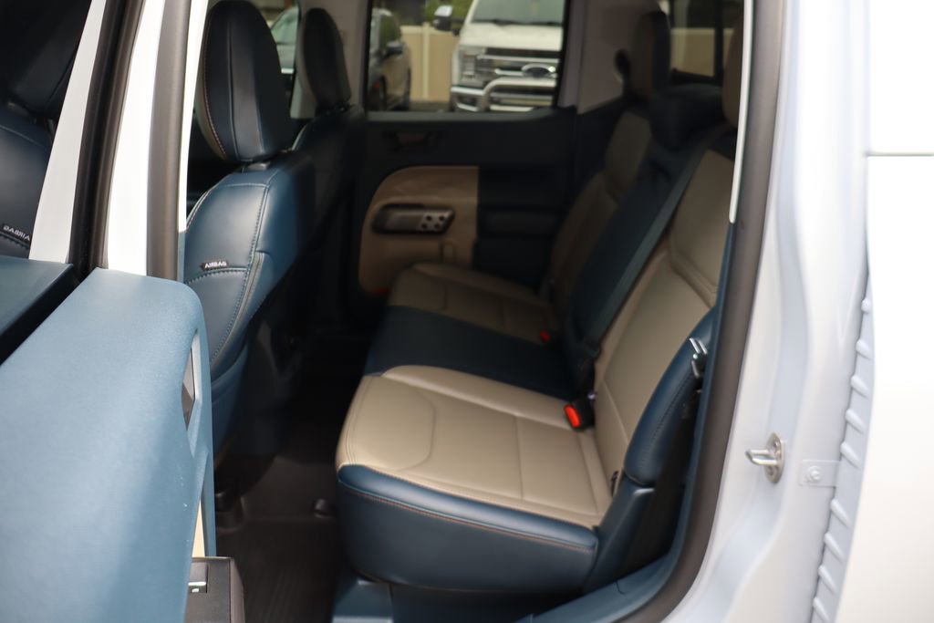 Used 2025 Ford Maverick Lariat image 10