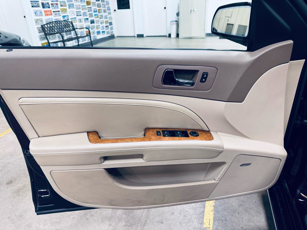 Used 2009 Cadillac STS Luxury w/ Rwd Preferred Equipment Group image 29