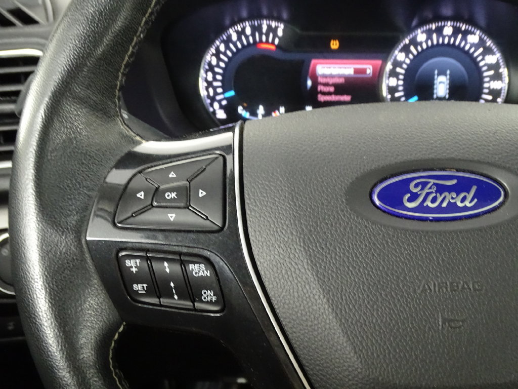 Used 2018 Ford Explorer Platinum AWD/4WD image 8