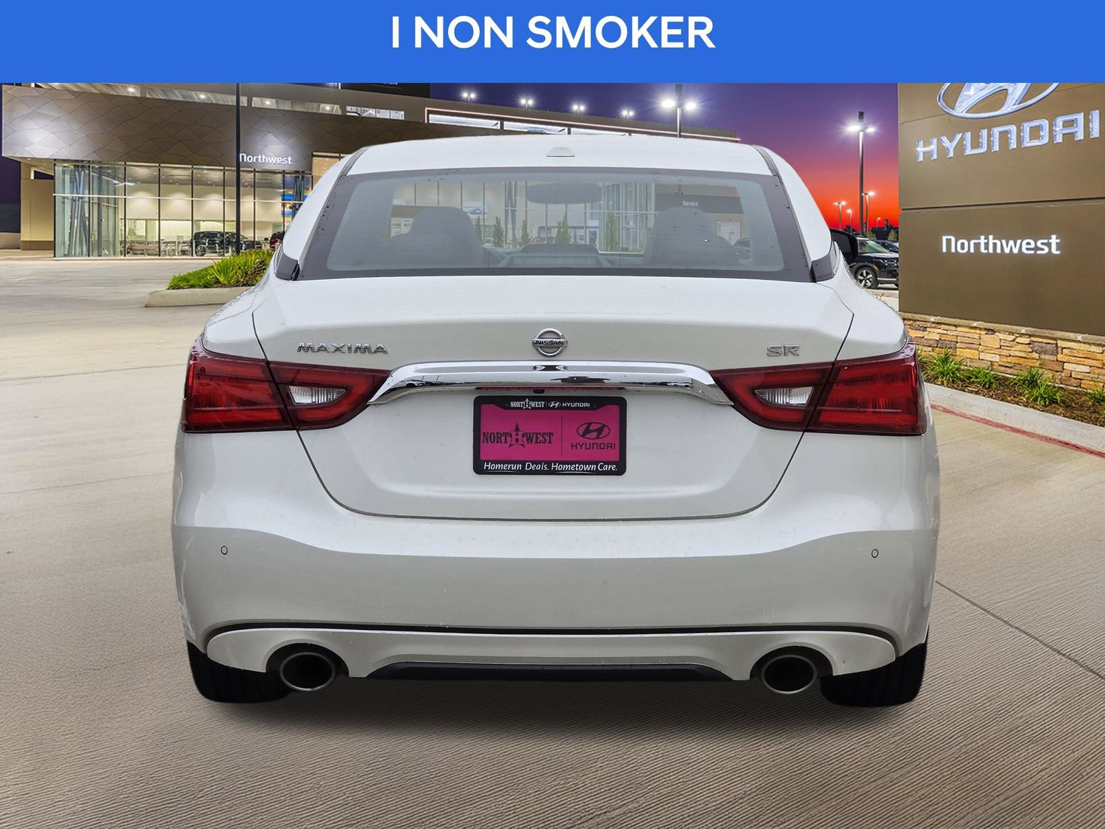 Used 2017 Nissan Maxima SR FWD image 8