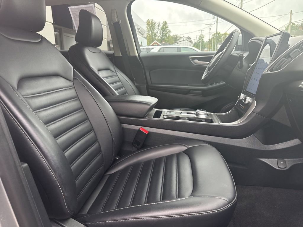 Used 2024 Ford Edge SEL image 19