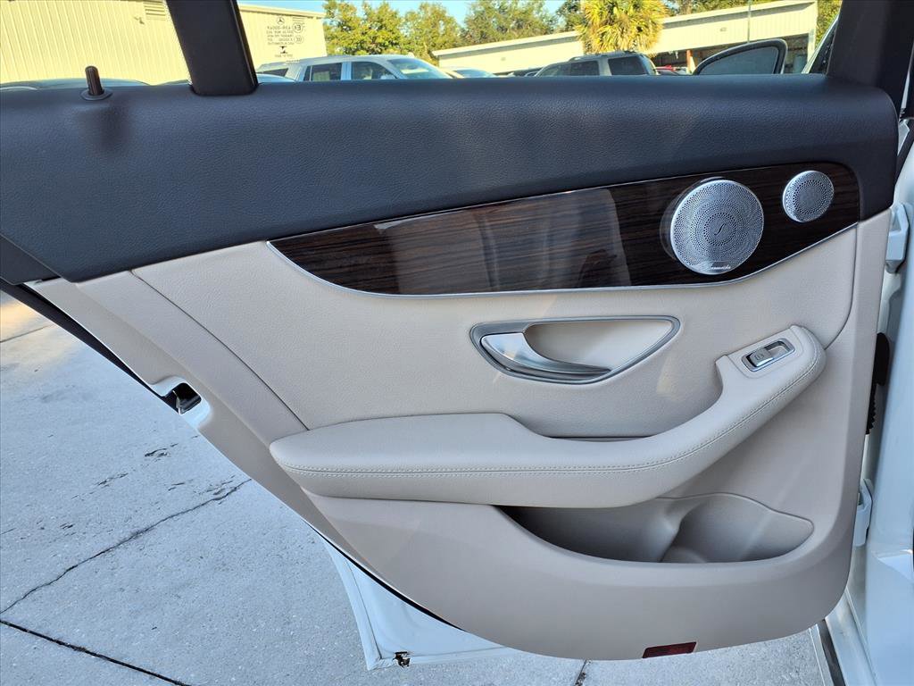 Used 2021 Mercedes-Benz C 300 Sedan image 17