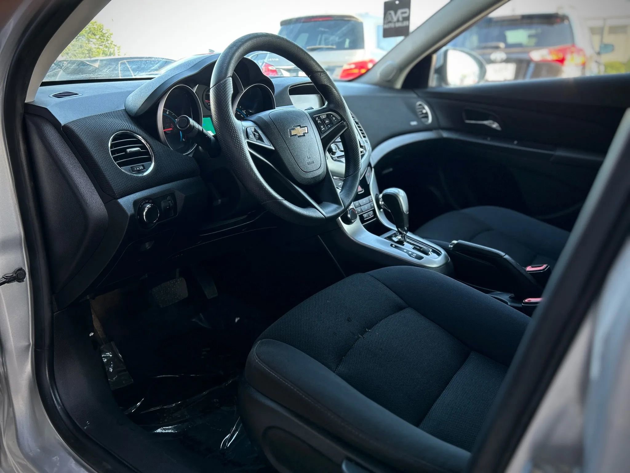 Used 2015 Chevrolet Cruze LT image 8