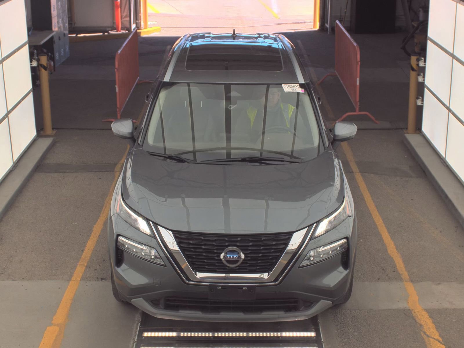 Used 2021 Nissan Rogue SV w/ Premium Package AWD/4WD image 2