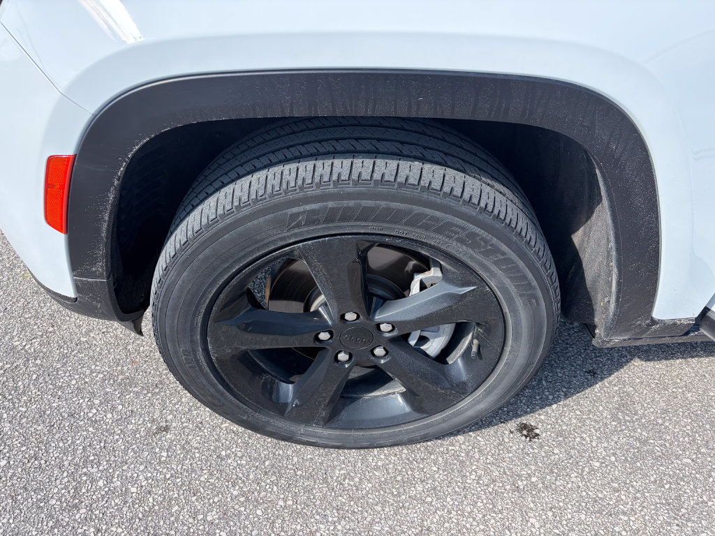 Used 2021 Jeep Grand Cherokee L Laredo AWD/4WD image 30