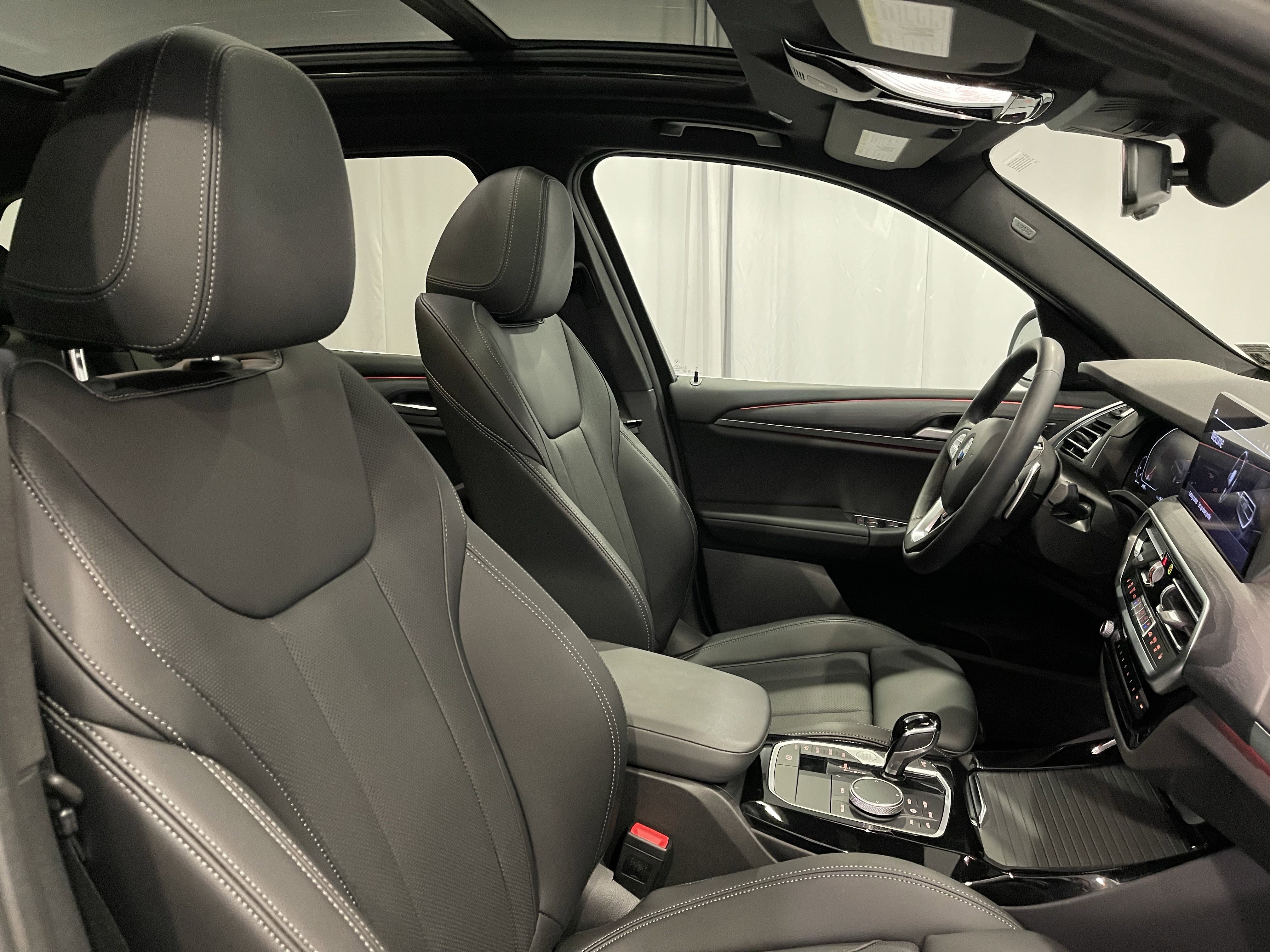 Certified 2024 BMW X3 xDrive30i w/ Premium Package image 15