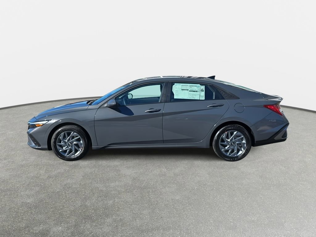 New 2026 Hyundai Elantra Blue image 8