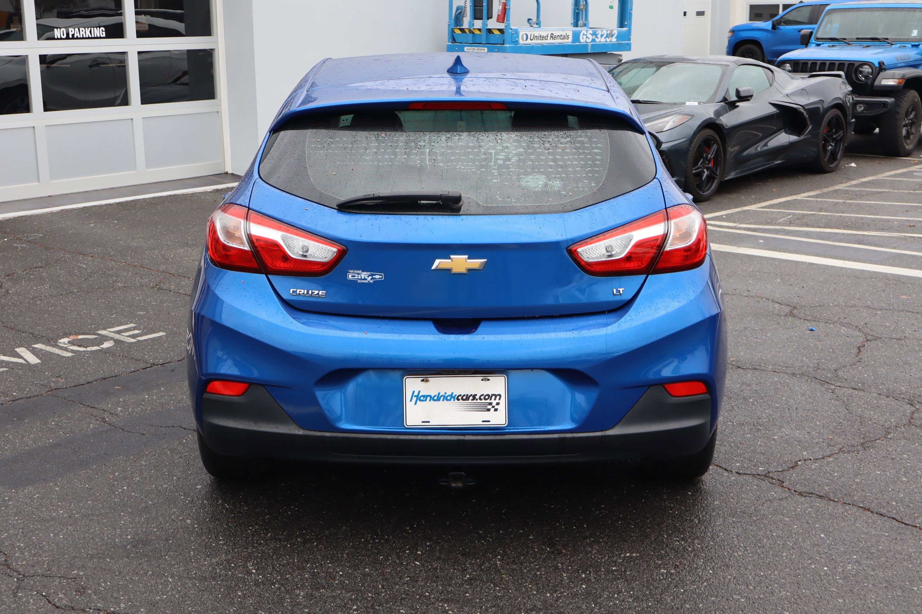 Used 2018 Chevrolet Cruze LT w/ Convenience Package image 9