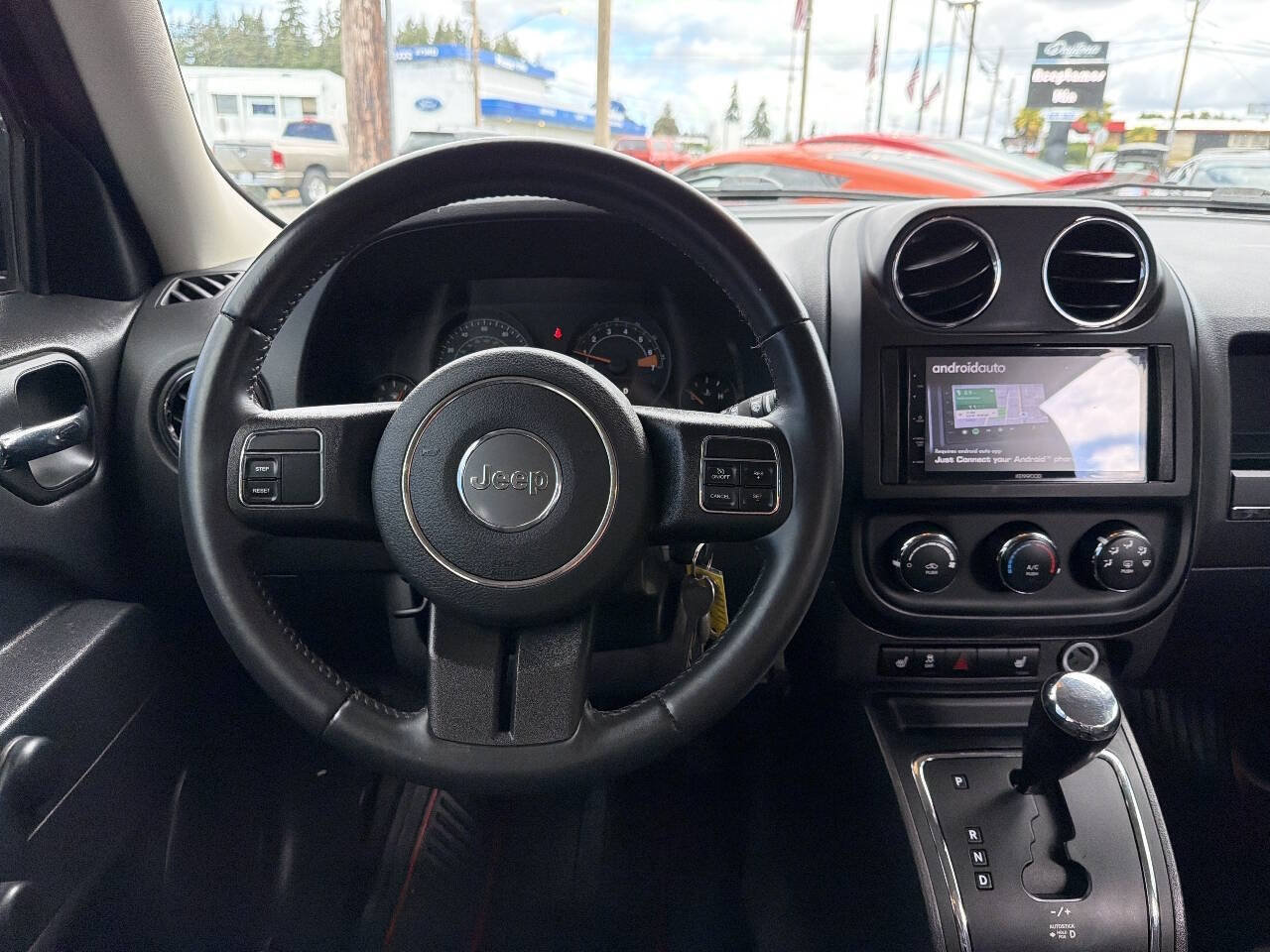 Used 2017 Jeep Patriot Sport AWD/4WD image 27
