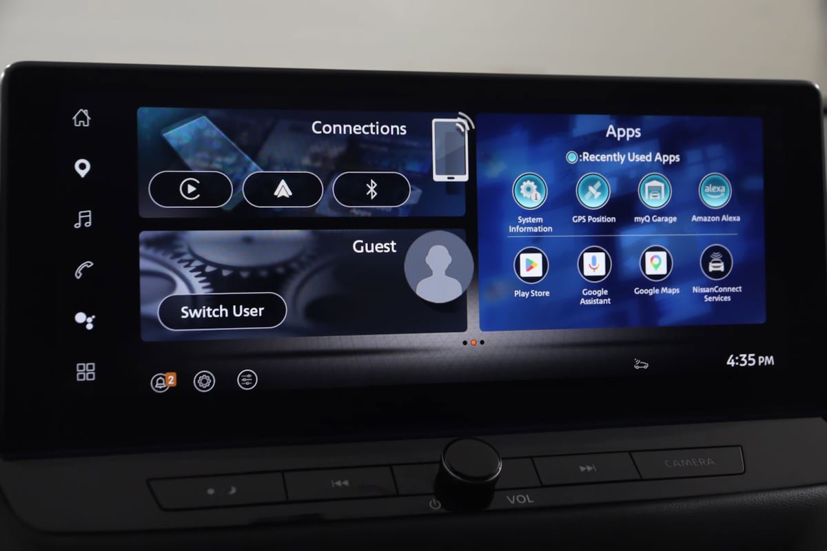 Used 2025 Nissan Rogue SL w/ Tech Package FWD image 35