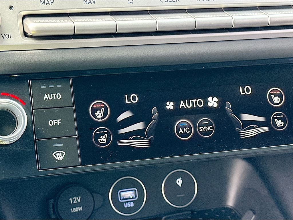 Used 2024 Genesis G70 2.5T w/ Sport Prestige Package image 21