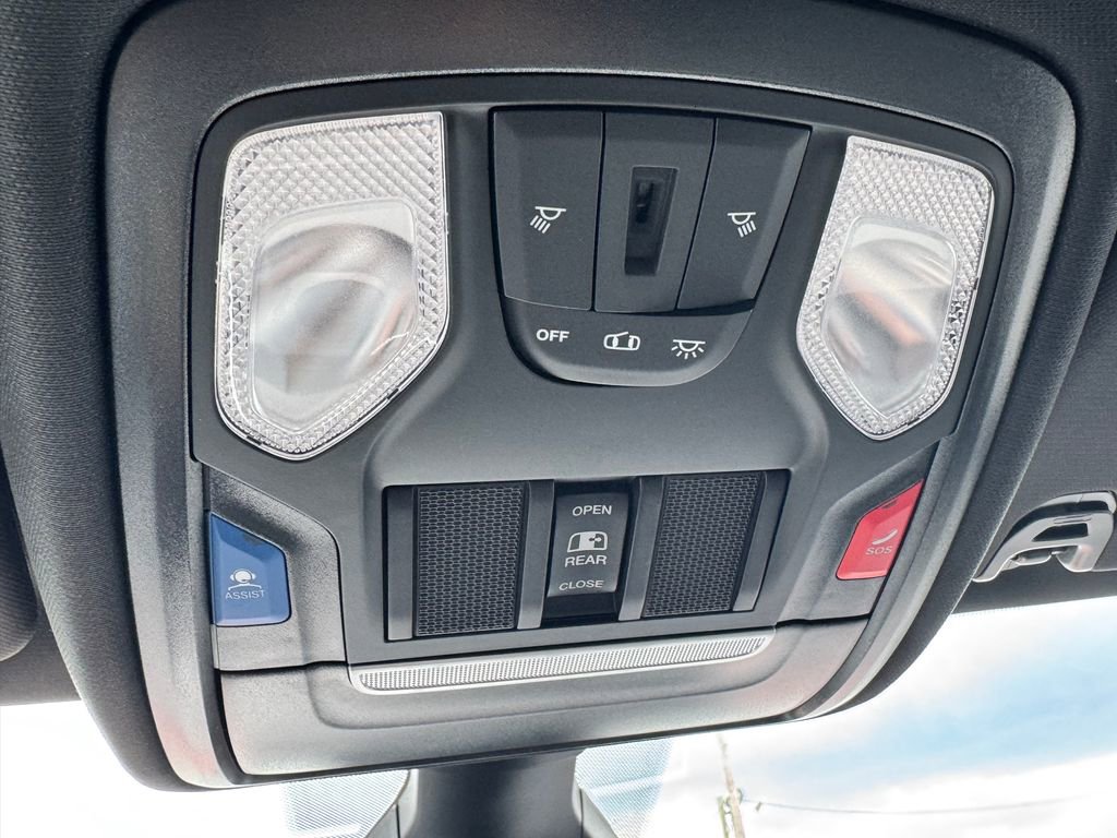 Used 2024 RAM 1500 Big Horn AWD/4WD image 23