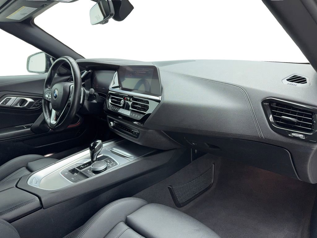 Used 2022 BMW Z4 sDrive30i w/ Driving Assistance Package image 26