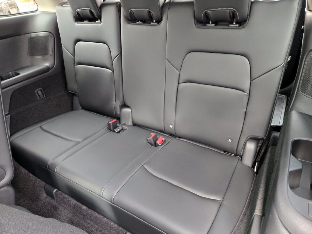 New 2026 Nissan Pathfinder SL w/ SL Premium Package FWD image 21