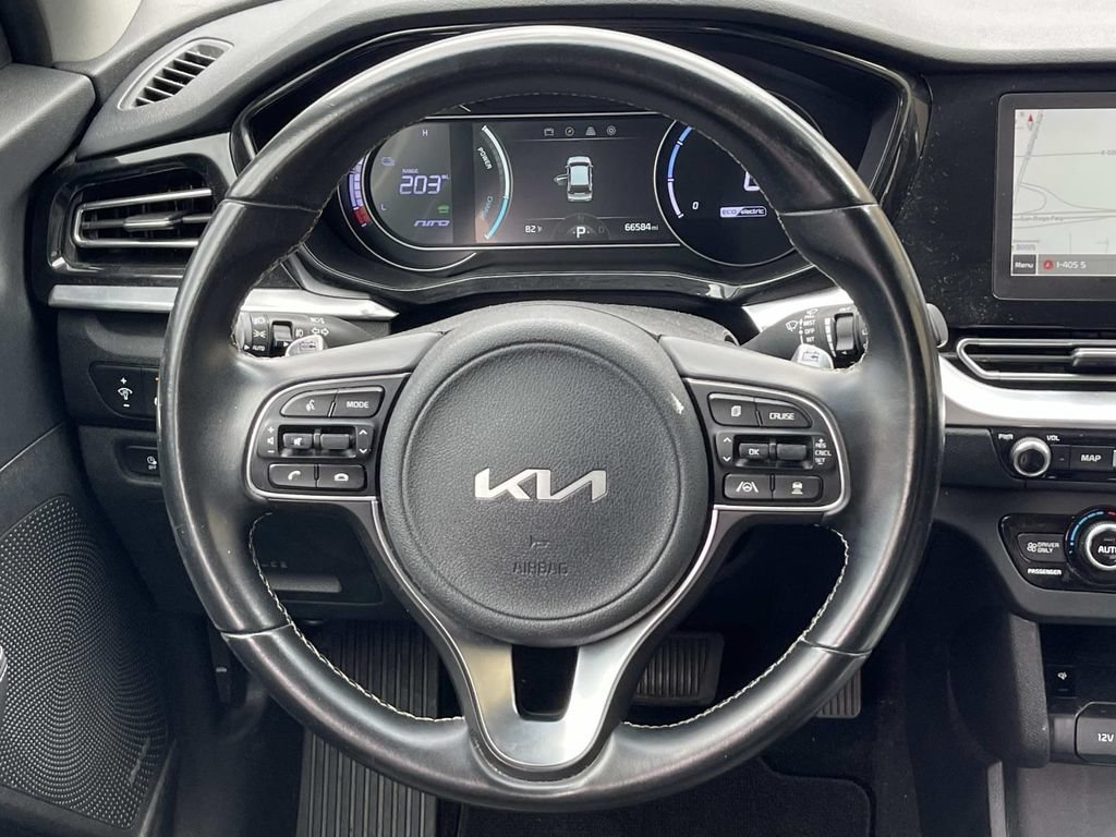 Used 2022 Kia Niro EX FWD image 9