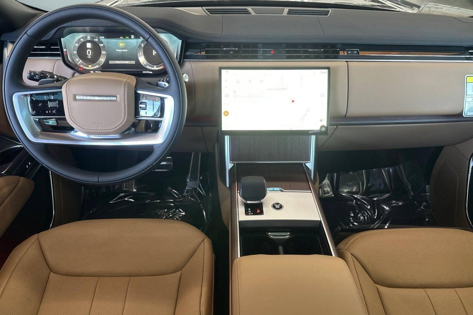 New 2026 Land Rover Range Rover Long Wheelbase SE AWD/4WD image 15