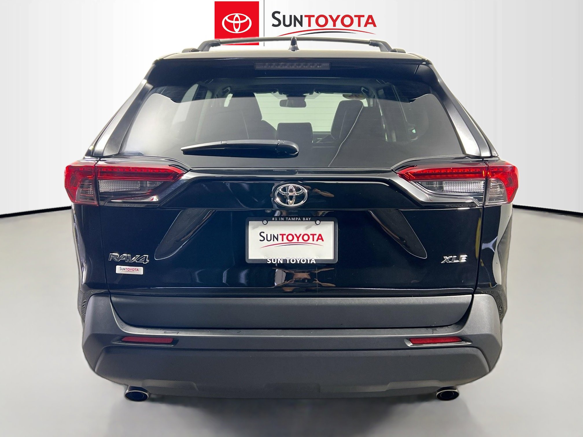 Used 2025 Toyota RAV4 XLE Premium image 5