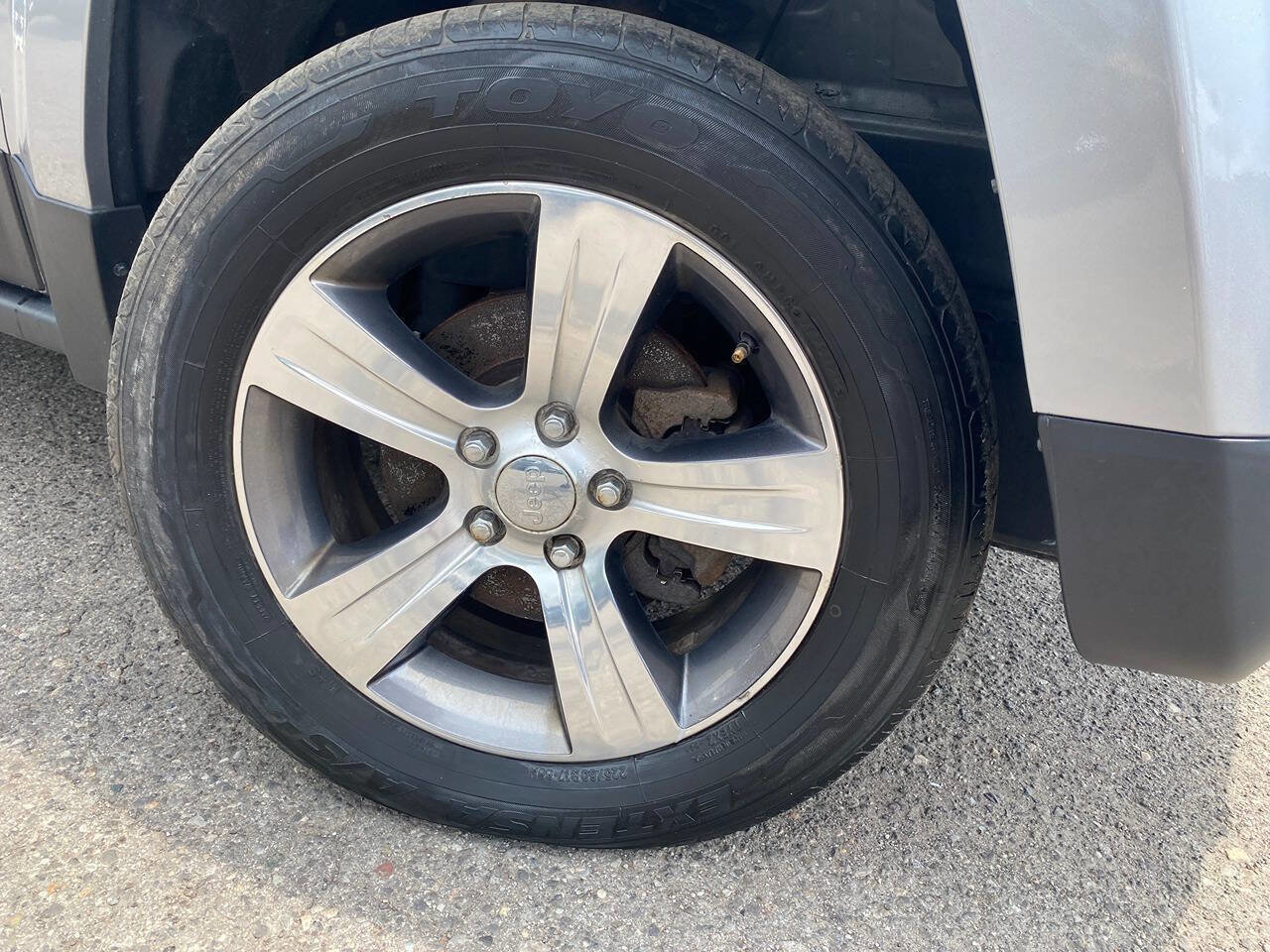 Used 2016 Jeep Patriot High Altitude image 28