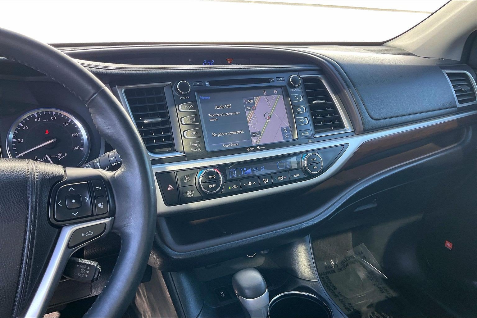 Used 2014 Toyota Highlander Limited Platinum AWD/4WD image 7
