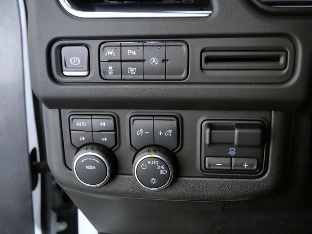 Used 2023 Chevrolet Suburban RST w/ Sport Performance Package AWD/4WD image 26