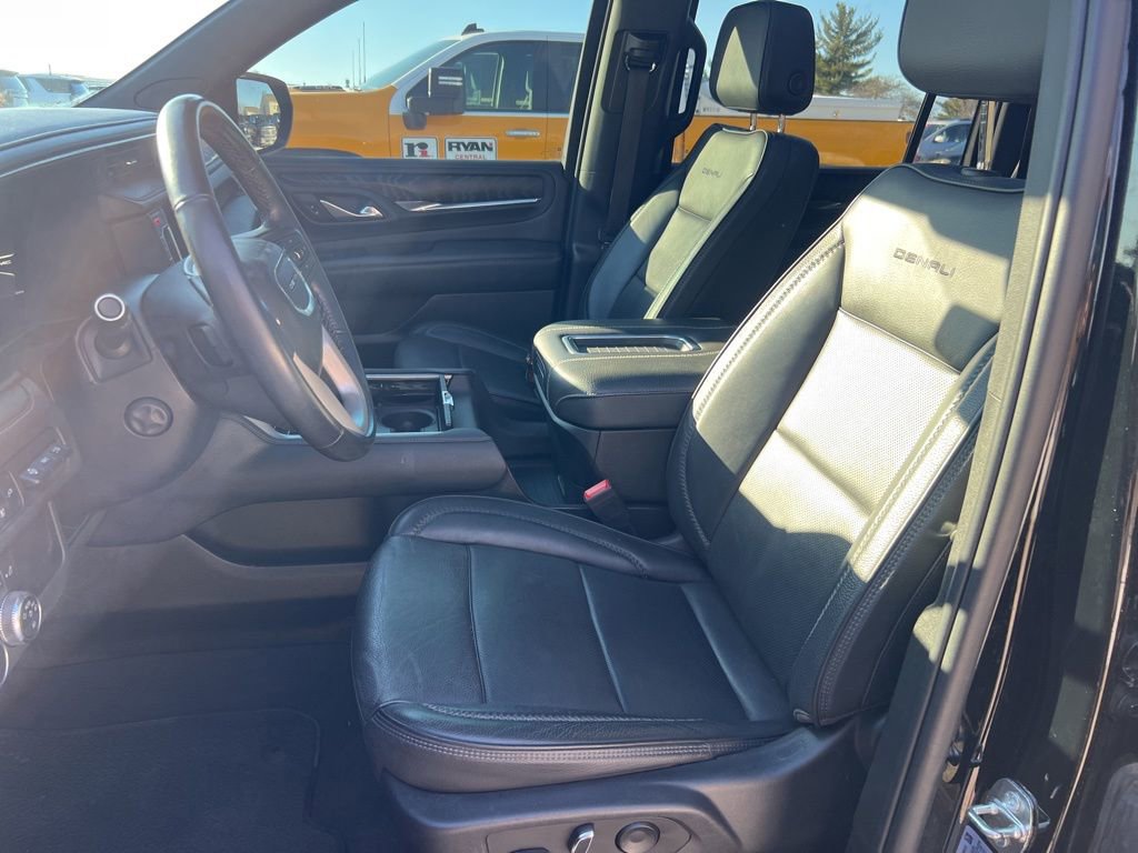 Used 2022 GMC Yukon XL Denali image 27