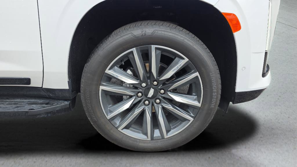 Certified 2024 Cadillac Escalade Sport Platinum w/ Heavy-Duty Trailer Package image 13