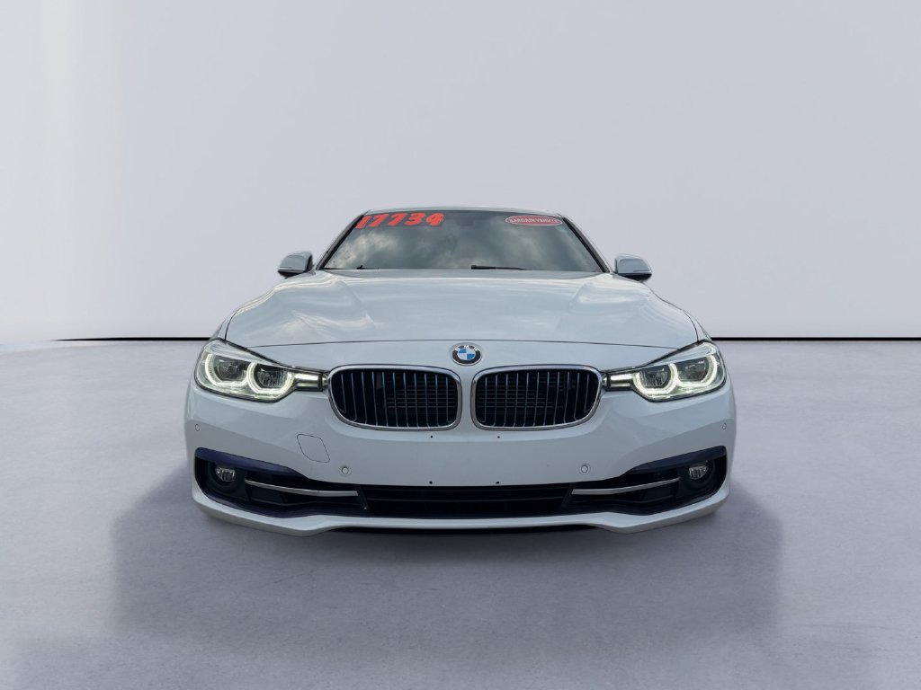 Used 2018 BMW 330e w/ Premium Package RWD image 8