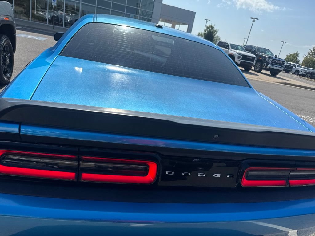 Used 2018 Dodge Challenger SXT w/ Blacktop Package RWD image 13