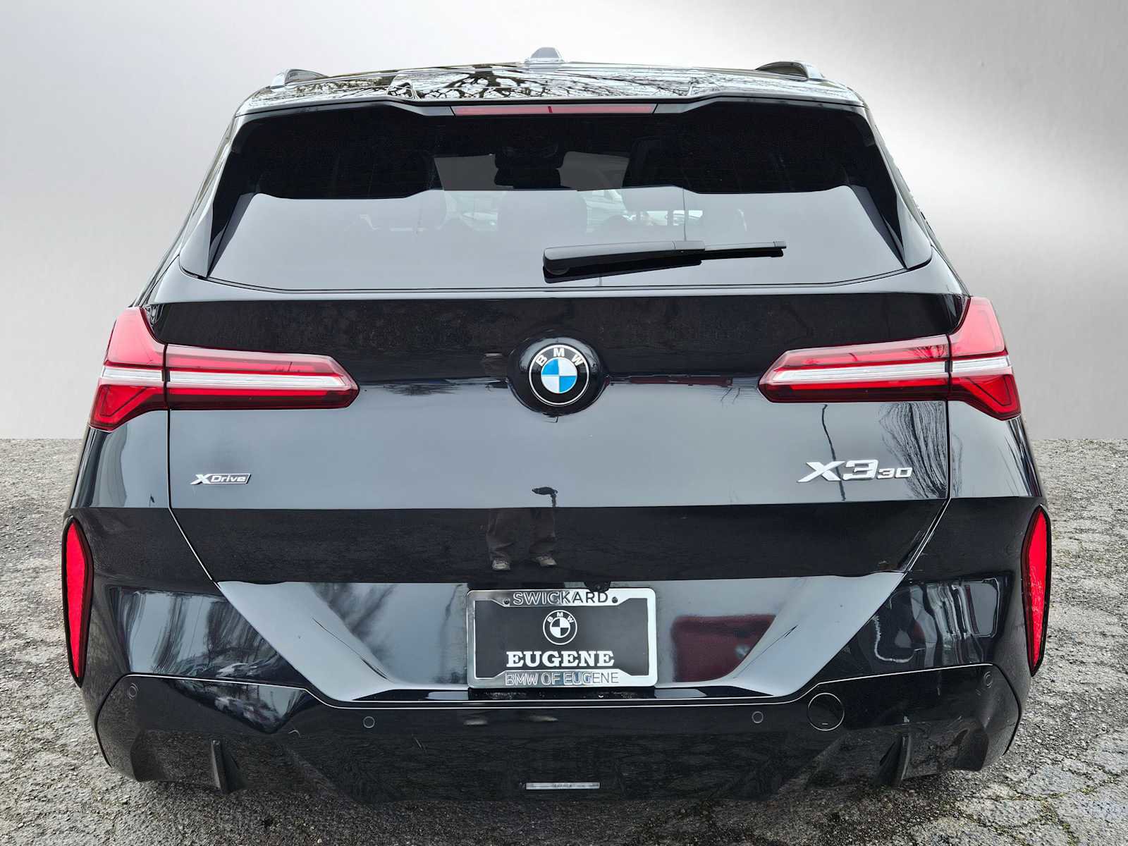 Used 2025 BMW X3 xDrive30i image 4