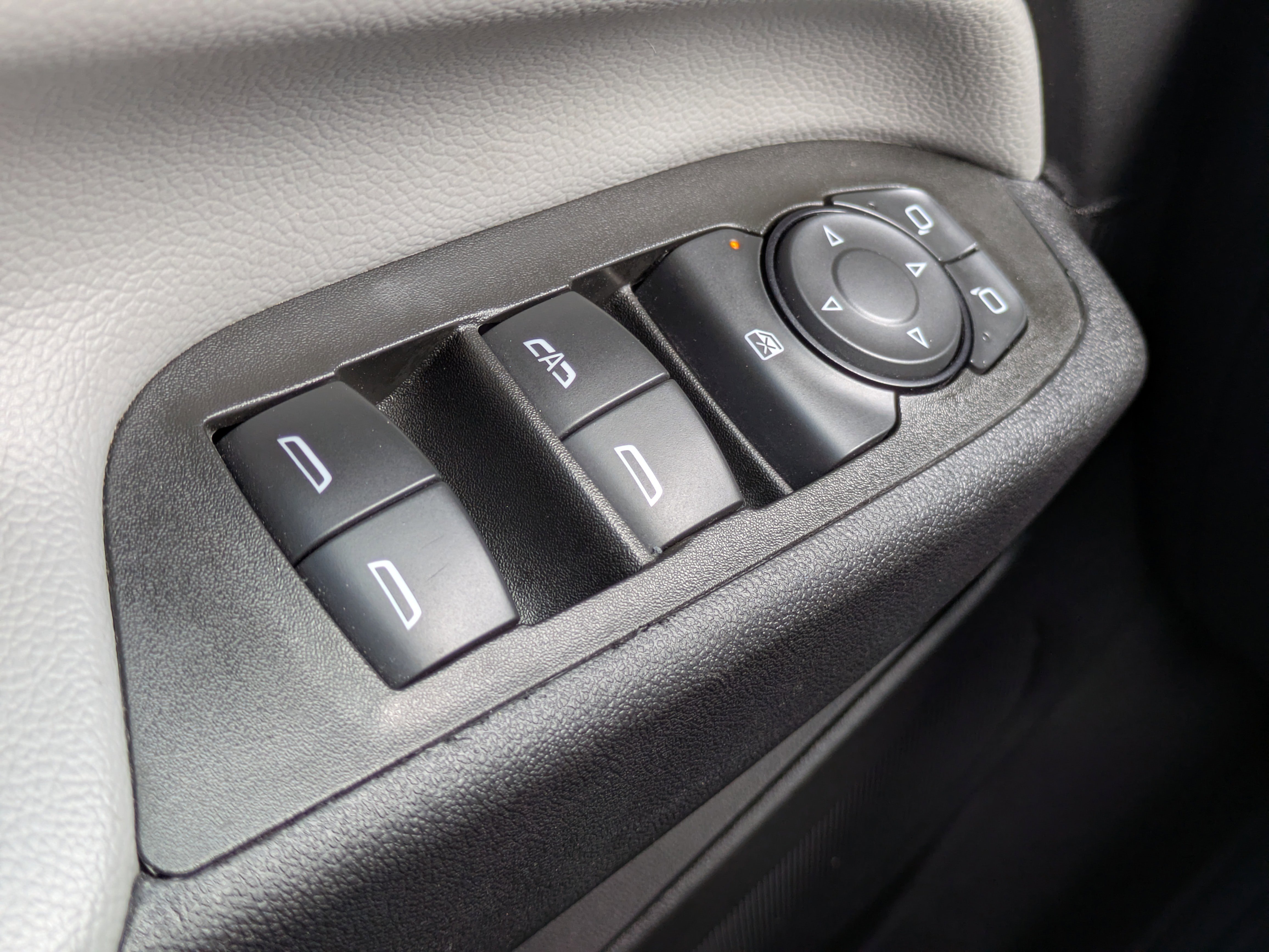 Used 2024 Chevrolet Equinox LT image 15