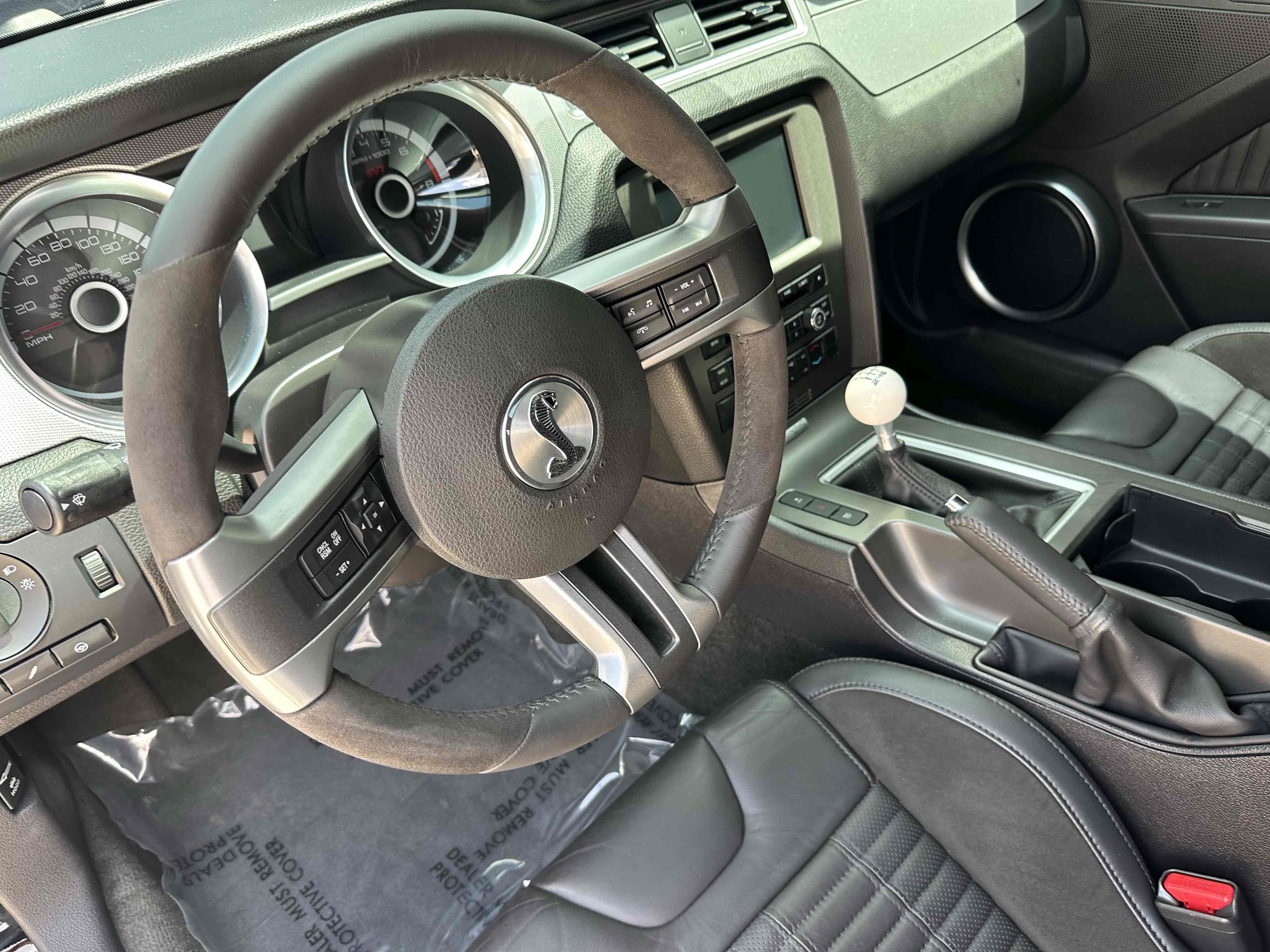 Used 2014 Ford Mustang Shelby GT500 w/ Equipment Group 821A RWD image 13