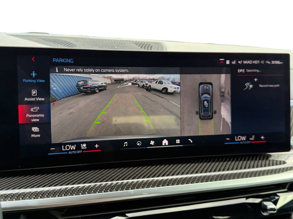 Used 2024 BMW X7 M60i w/ Executive Package image 15