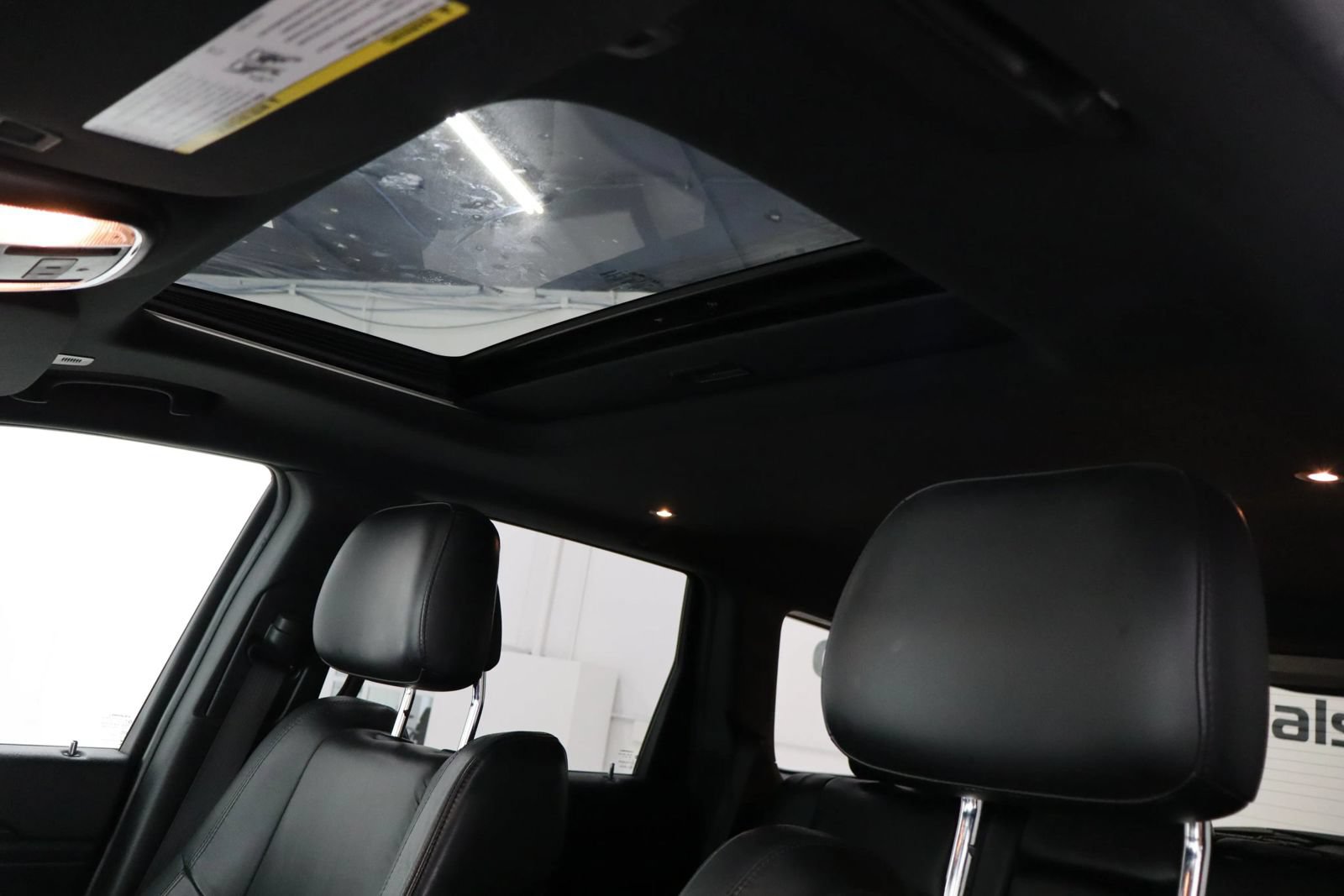 Used 2019 Jeep Grand Cherokee Altitude AWD/4WD image 34