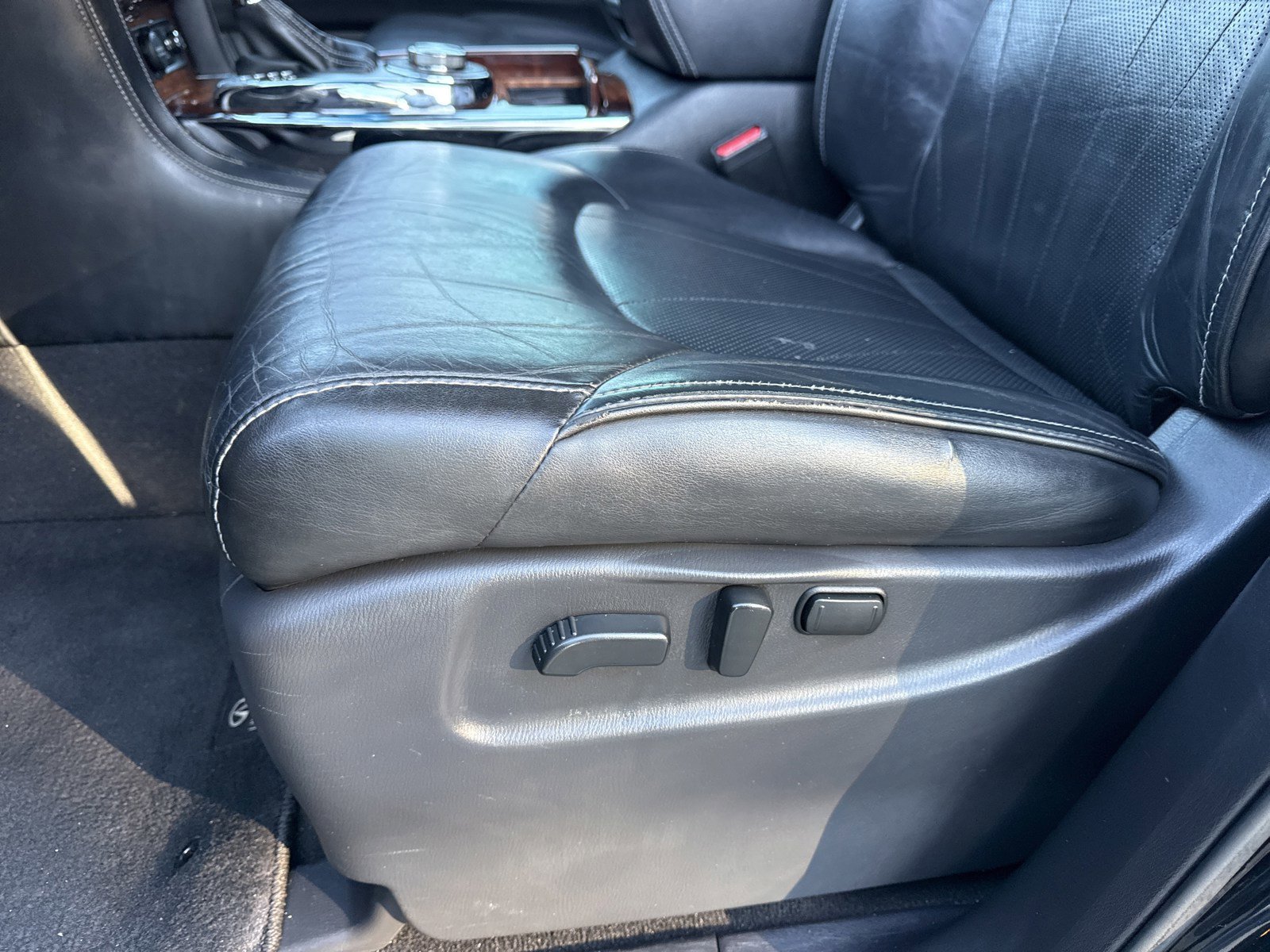 Used 2017 INFINITI QX80 4WD w/ Deluxe Technology Package image 12