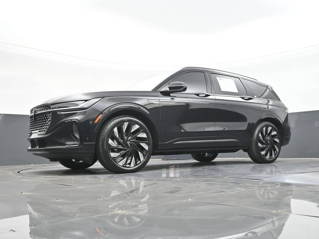 Used 2024 Lincoln Nautilus Reserve w/ Equipment Group 202A AWD/4WD image 56