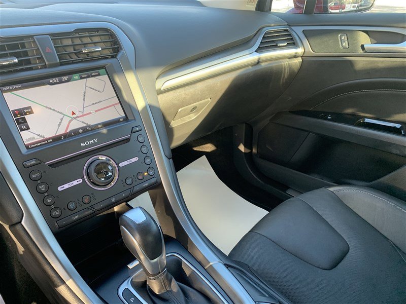 Used 2016 Ford Fusion Titanium FWD image 18