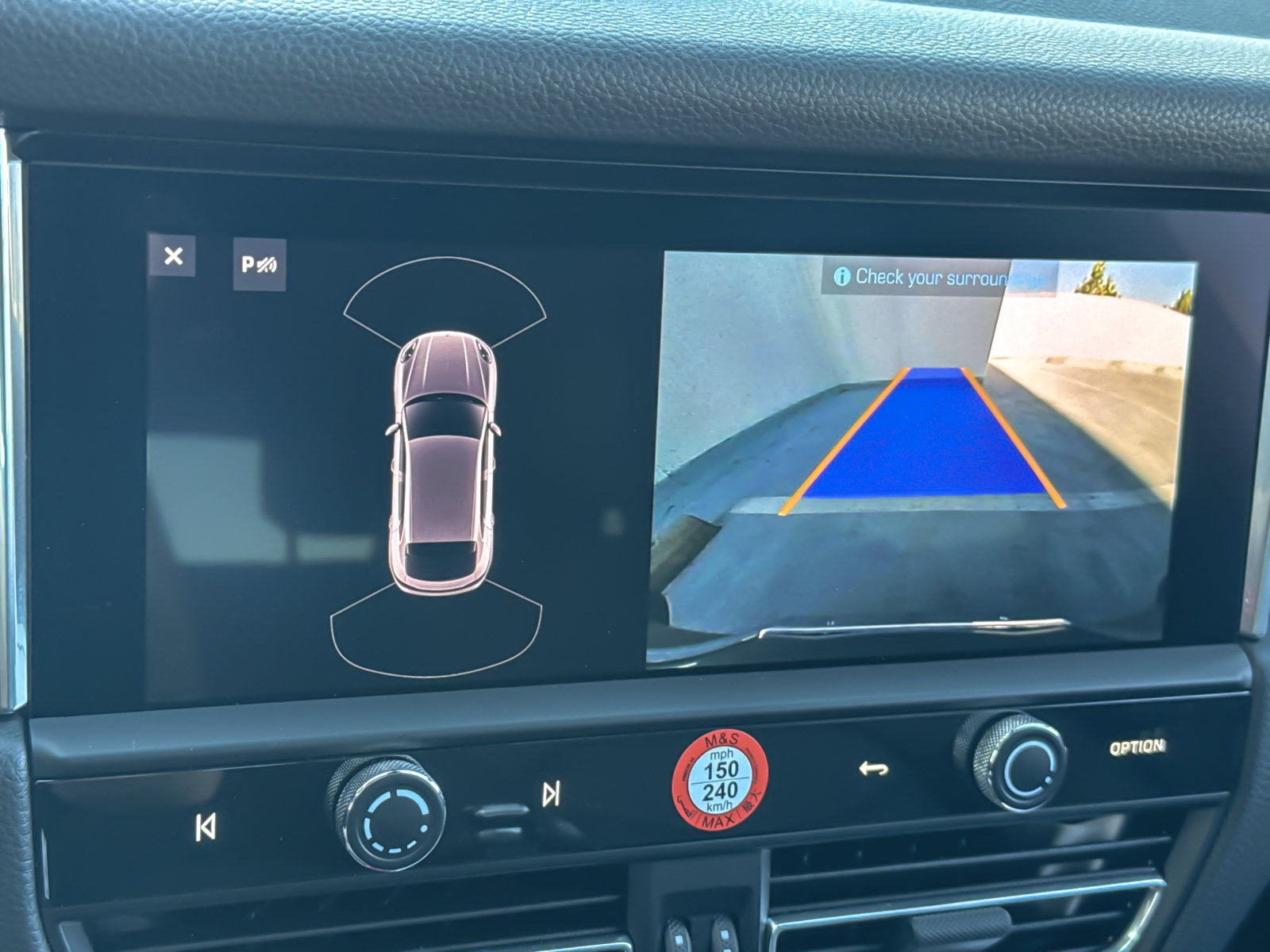 Certified 2026 Porsche Macan AWD/4WD image 19