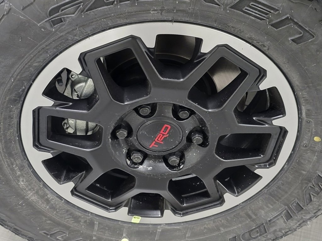 New 2025 Toyota Tacoma TRD Off-Road image 10