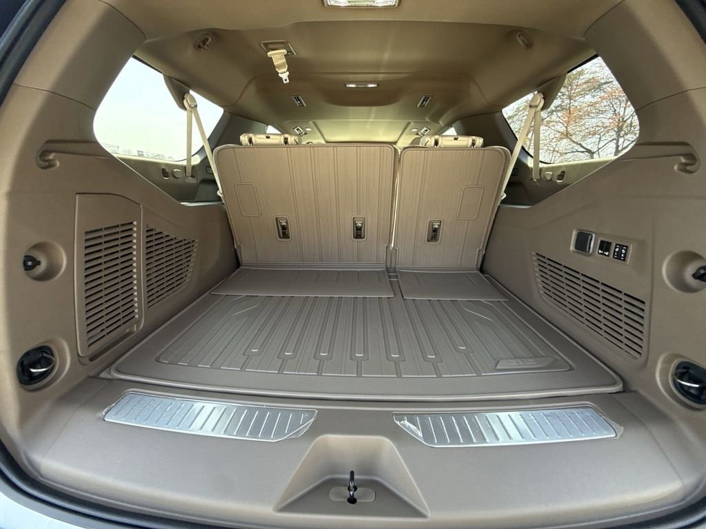 New 2026 GMC Yukon XL Denali w/ Sun & Power Step Package image 27