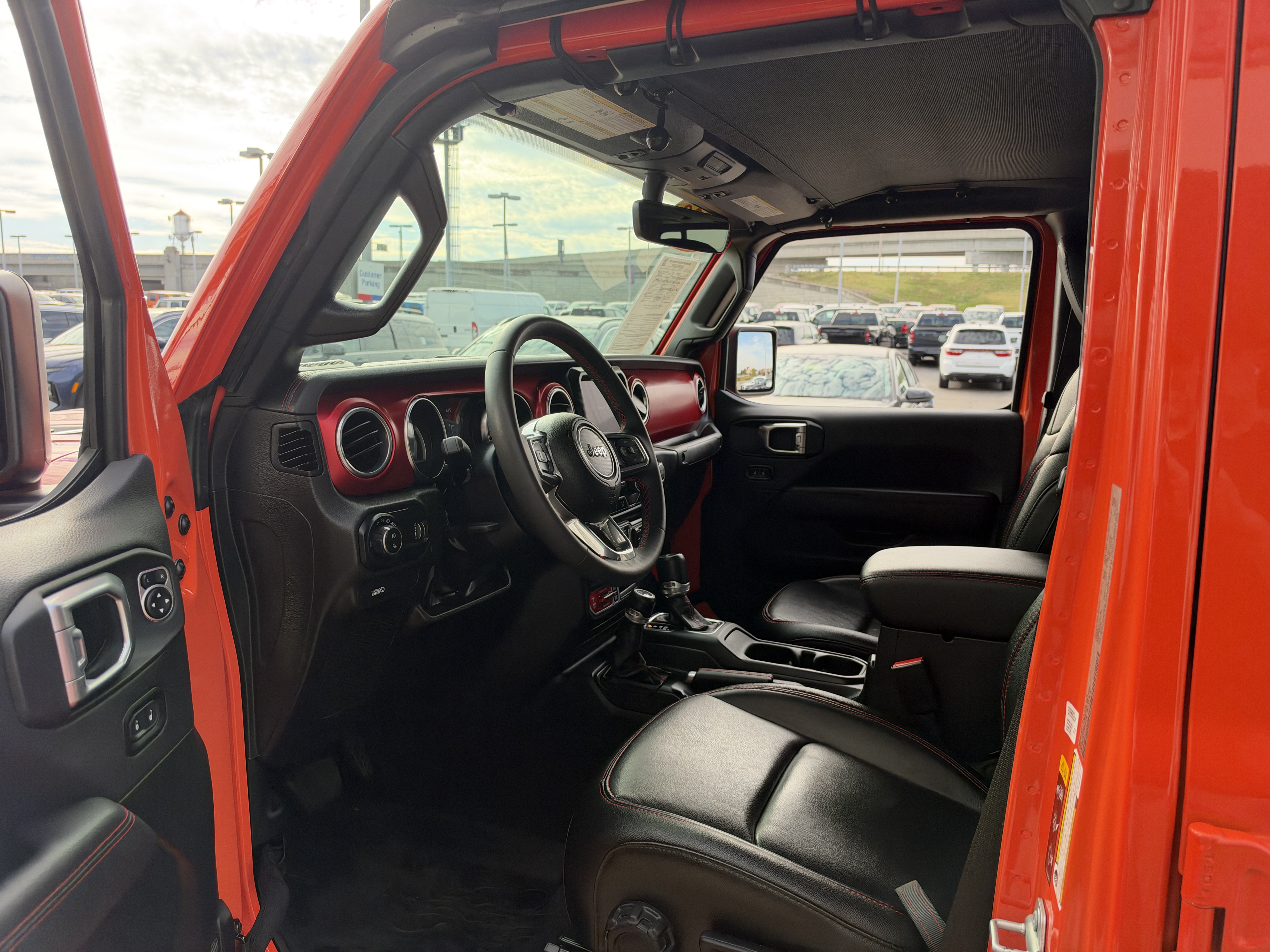 Used 2023 Jeep Gladiator Rubicon w/ LED Lighting Group AWD/4WD image 34