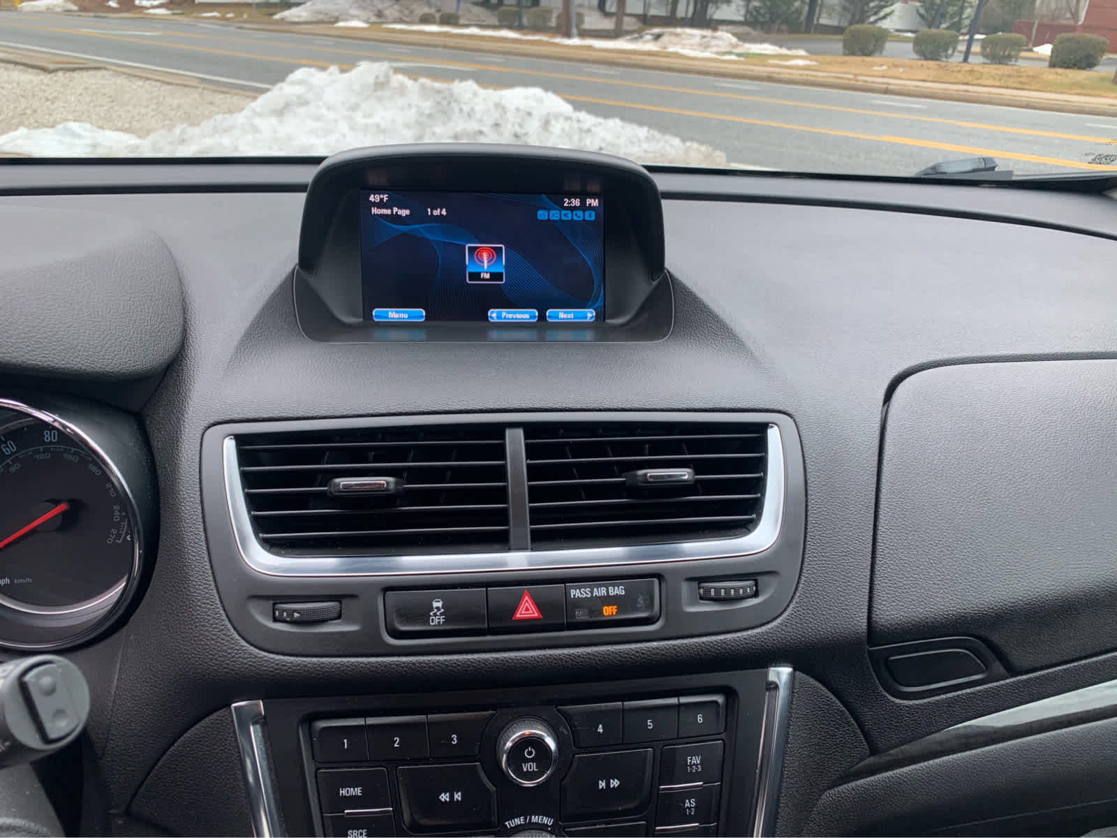 Used 2015 Buick Encore FWD image 18