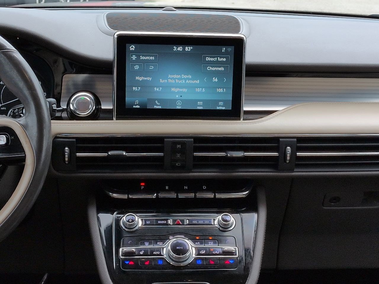 Used 2020 Lincoln Corsair AWD image 16