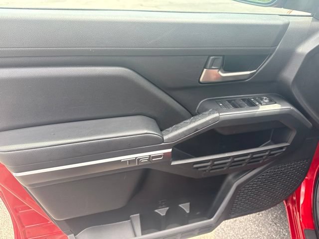 Used 2025 Toyota Tacoma TRD Sport AWD/4WD image 25