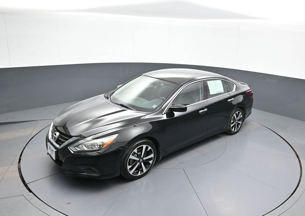 Used 2018 Nissan Altima 2.5 SR FWD image 32