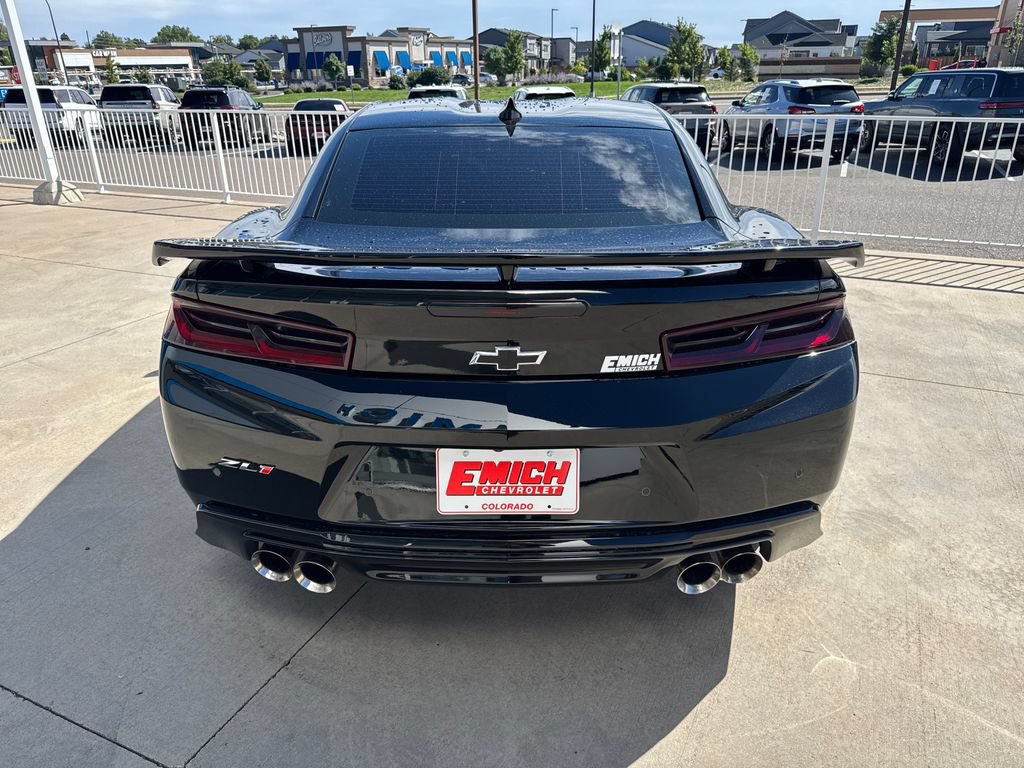 Used 2018 Chevrolet Camaro ZL1 RWD image 4