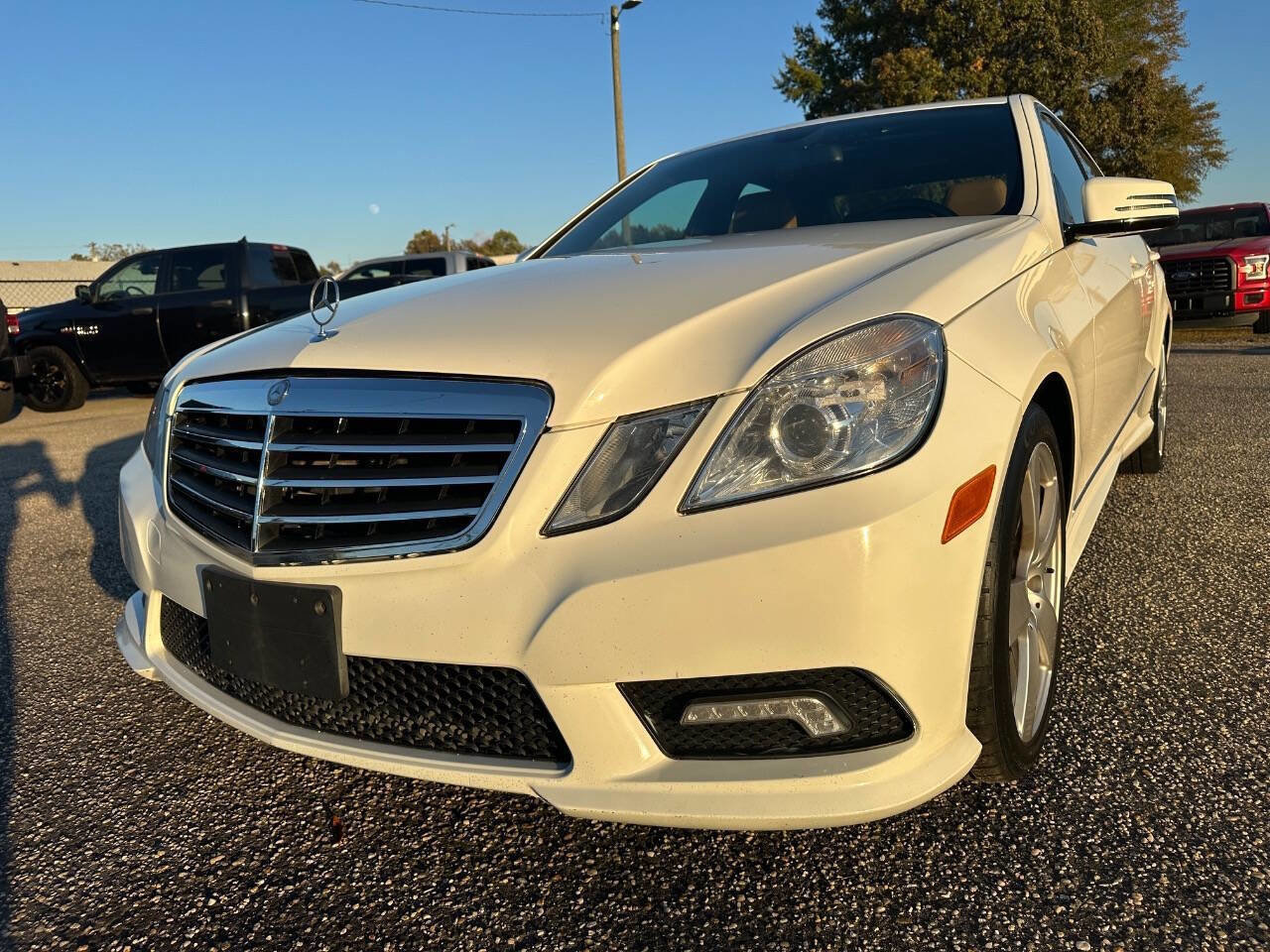 Used 2011 Mercedes-Benz E 350 4MATIC Sedan image 6