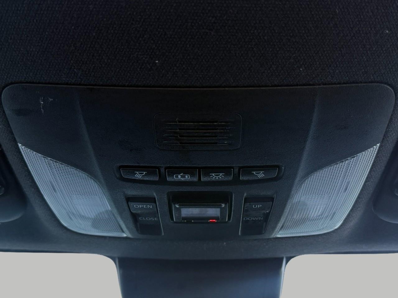 Used 2020 Toyota Corolla SE w/ SE Premium Package image 34